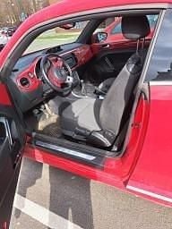 Röd Begagnad 2012 VW Beetle Halvkombi | 72 000 kr (Superpris) - Bild 1/4