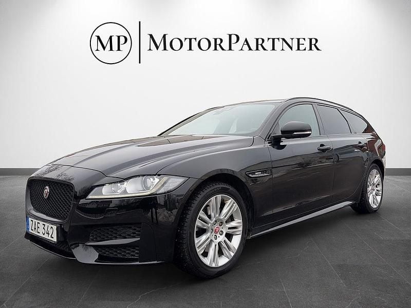 Begagnad Jaguar XF Sportbrake R-Sport 250 HK (183 kW) 2017 Svart Kombi