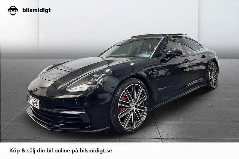 Svart Begagnad 2018 Porsche Panamera 4 Sedan | 493 900 kr - Bild 1/3