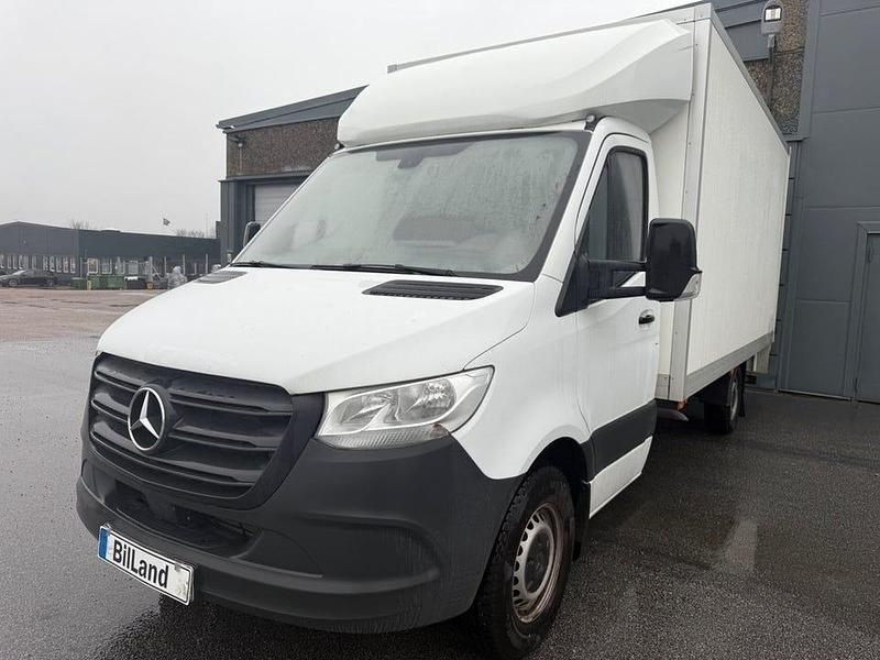 Vit Begagnad 2022 Mercedes Sprinter Van | 269 900 kr (Dyr) - Bild 1/4