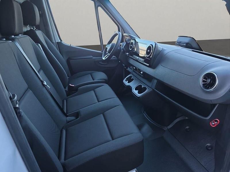 Begagnad Mercedes Sprinter 170 HK (125 kW) 2024 Vit Van