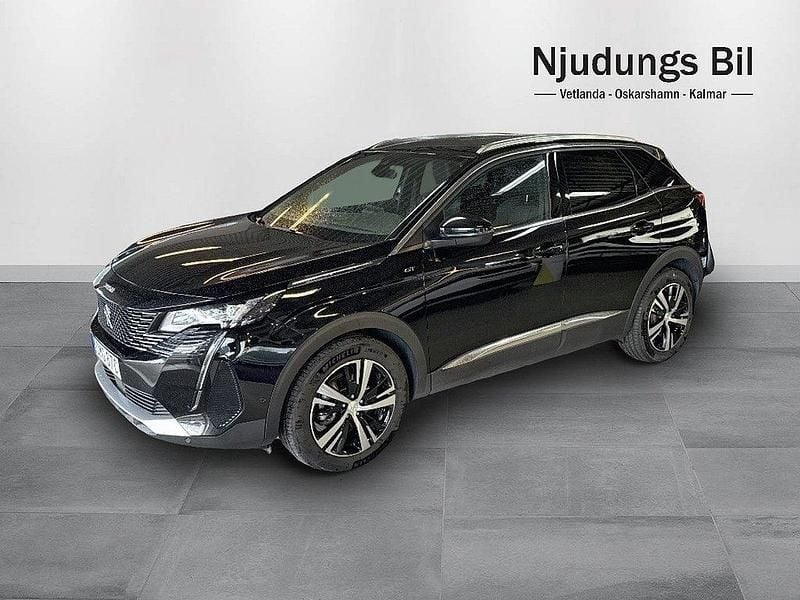 Svart Begagnad 2024 Peugeot 3008 GT SUV | 279 900 kr (Marknadspris) - Bild 1/4