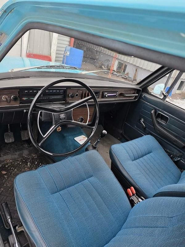 Begagnad Volvo 140 1972