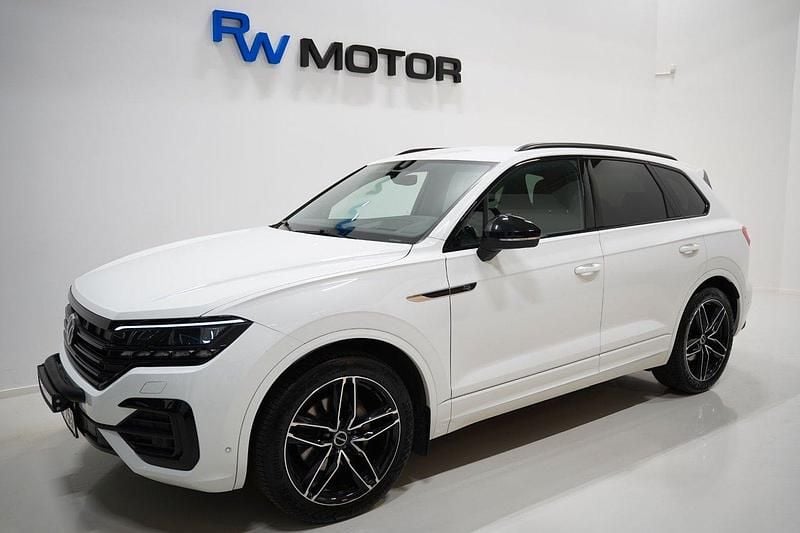 Vit Begagnad 2022 VW Touareg SUV | 569 900 kr (Superpris) - Bild 1/4