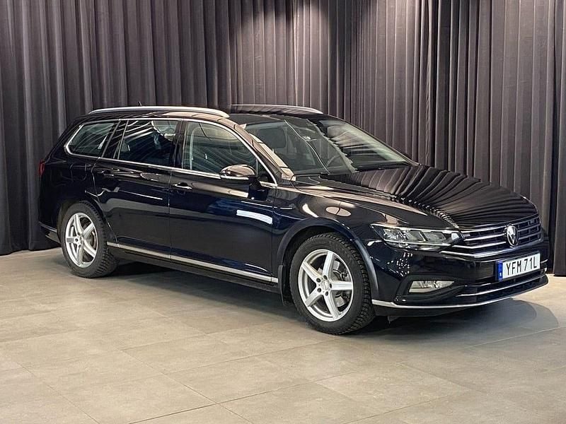 Svart Begagnad 2022 VW Passat GT Kombi | 269 500 kr (Marknadspris) - Bild 1/4
