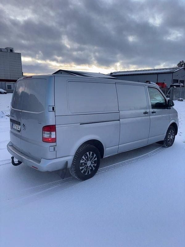 Begagnad VW T5 140 HK (102 kW) 2010 Silver Van