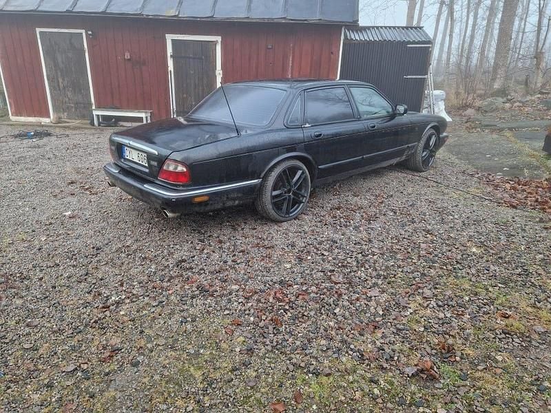 Begagnad Jaguar XJ 237 HK (174 kW) 1998 Sedan