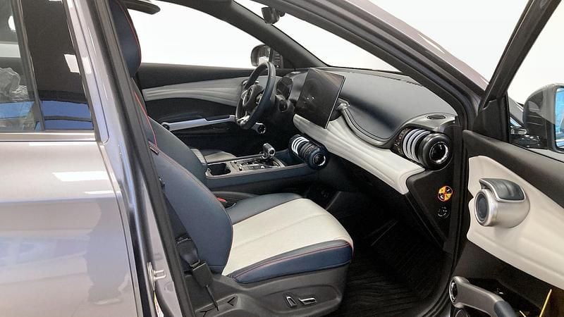 Begagnad BYD Atto 3 Design 150 kW (204 HK) 2022 Grå SUV