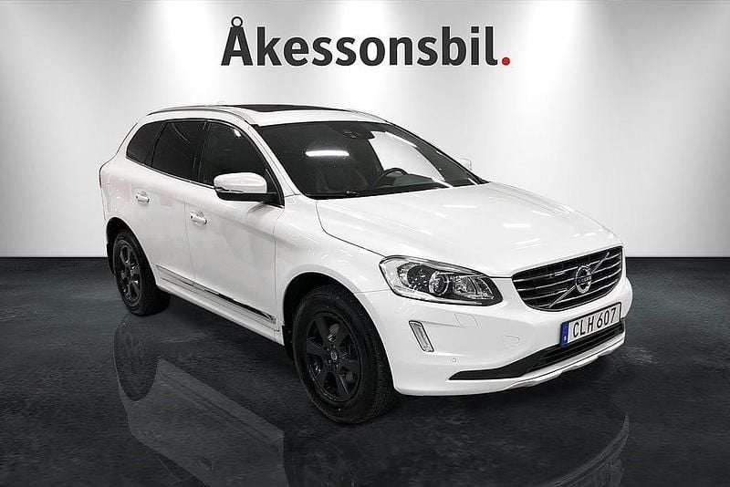 Begagnad Volvo XC60 Summum 181 HK (133 kW) 2014 Vit SUV