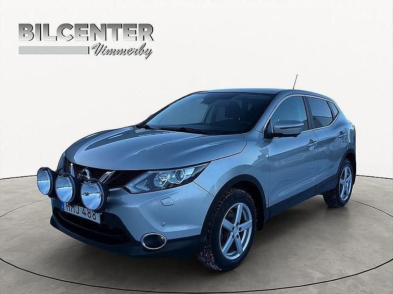 Silver Begagnad 2016 Nissan Qashqai SUV | 97 900 kr (Bra pris) - Bild 1/4