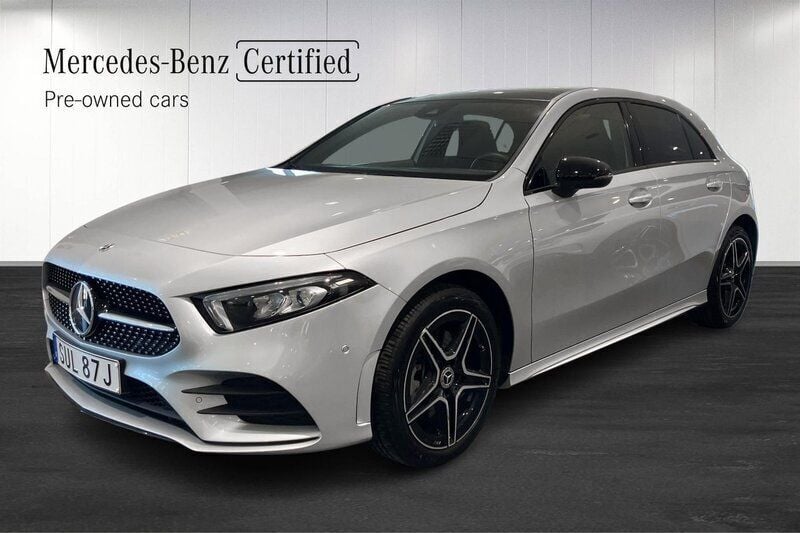 Silver Begagnad 2022 Mercedes A250 AMG Halvkombi | 339 000 kr (Marknadspris) - Bild 1/4