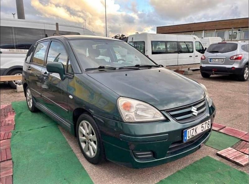 Begagnad Suzuki Liana 106 HK (77 kW) 2004