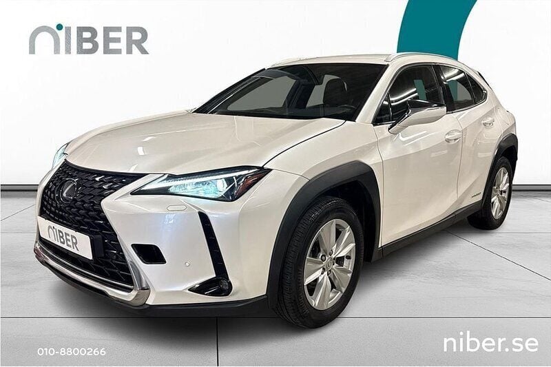Vit Begagnad 2020 Lexus UX SUV | 239 900 kr - Bild 1/4