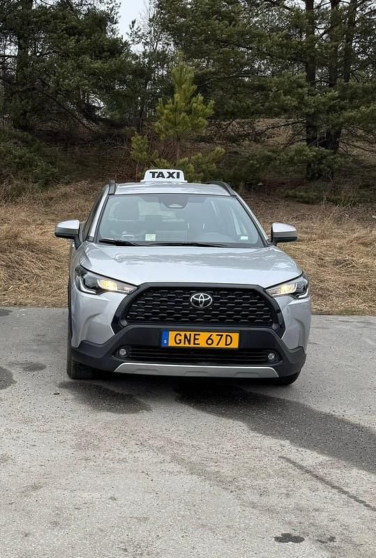 Begagnad Toyota Corolla Cross Active 197 HK (144 kW) 2025 SUV