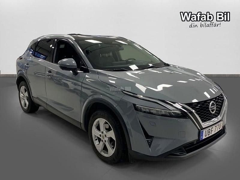 Begagnad Nissan Qashqai 158 HK (116 kW) 2021 Ljusgrå SUV