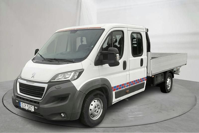 Vit Begagnad 2017 Peugeot Boxer Van | 149 000 kr (Marknadspris) - Bild 1/4