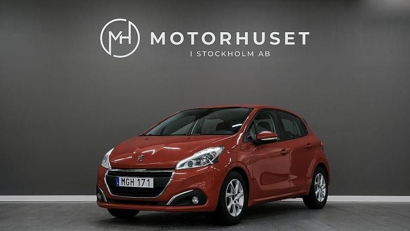 Begagnad Peugeot 208 82 HK (60 kW) 2015 Orange Halvkombi