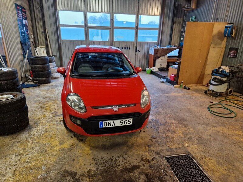 Begagnad Fiat Punto Evo 2010 Halvkombi