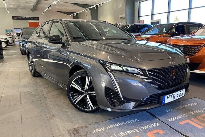 Grå Begagnad 2023 Peugeot 308 GTi Kombi | 259 900 kr (Marknadspris) - Bild 1/4