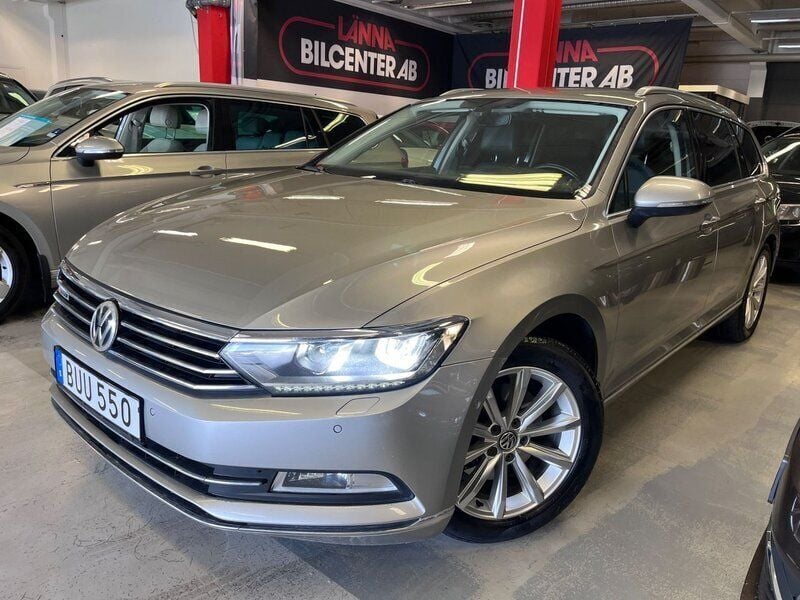 Silver Begagnad 2015 VW Passat Kombi | 129 900 kr (Marknadspris) - Bild 1/4