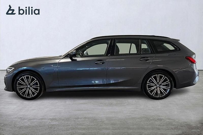 Begagnad BMW 330 M Sport 292 HK (214 kW) 2021 Mineral grey metallic Kombi