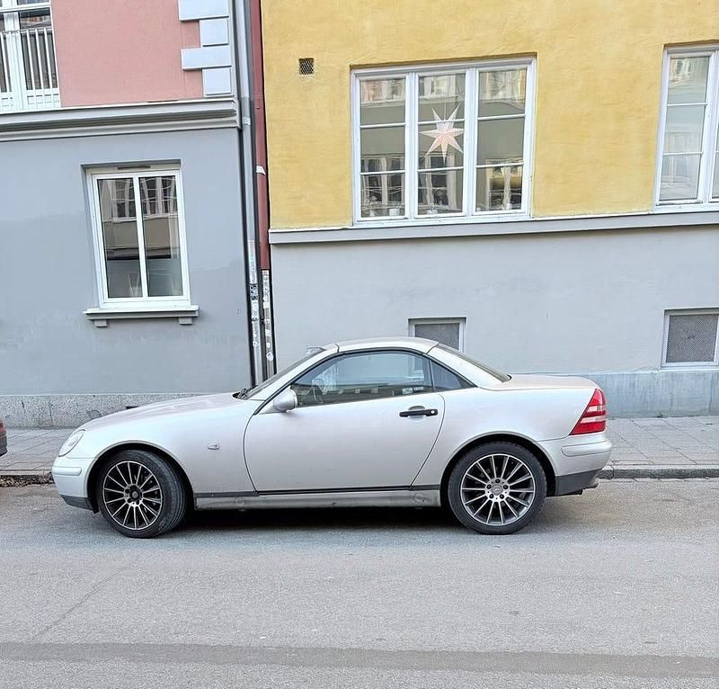 Begagnad Mercedes SLK200 136 HK (100 kW) 1999 Cab