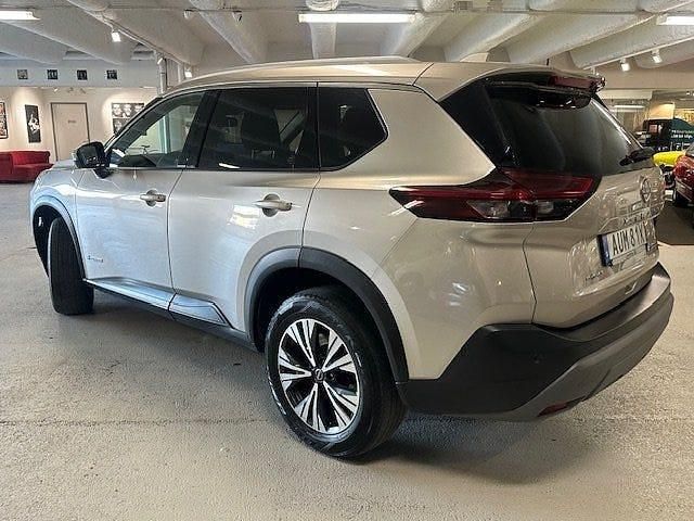 Begagnad Nissan X-Trail 214 HK (157 kW) 2023 Sundustmetallic SUV