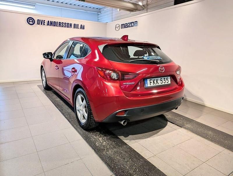 Begagnad Mazda 3 Inclusive 150 HK (110 kW) 2014 Röd Halvkombi