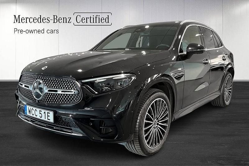 Begagnad Mercedes GLC300e AMG 204 HK (150 kW) 2025 Svart SUV
