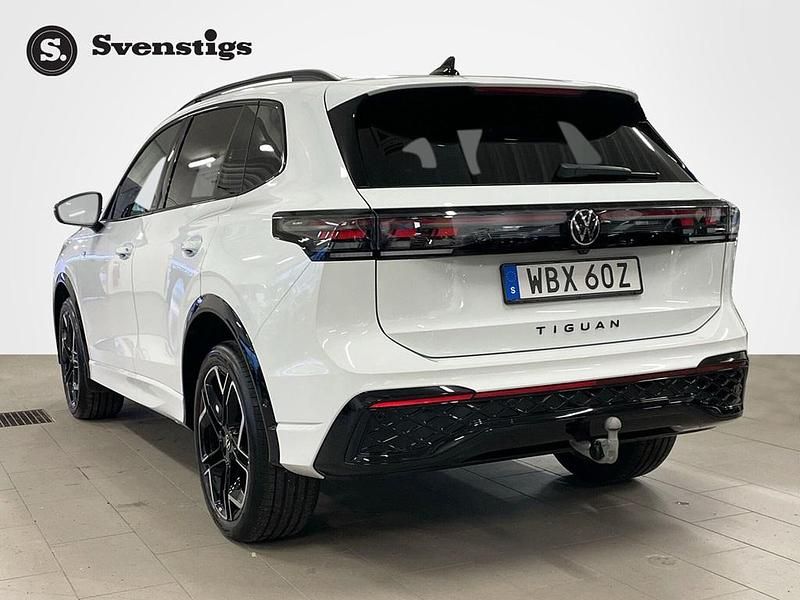 Begagnad VW Tiguan R-line 193 HK (141 kW) 2025 Vit SUV