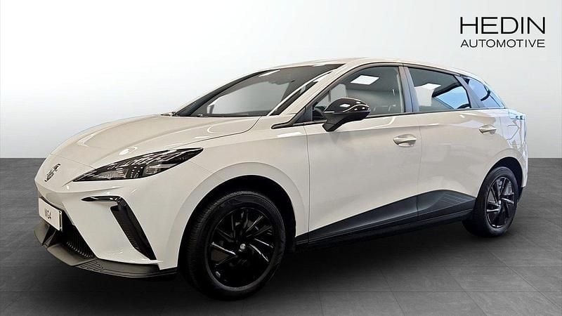 Vit (white) Begagnad 2023 MG MG4 EV Halvkombi | 254 900 kr (Marknadspris) - Bild 1/4