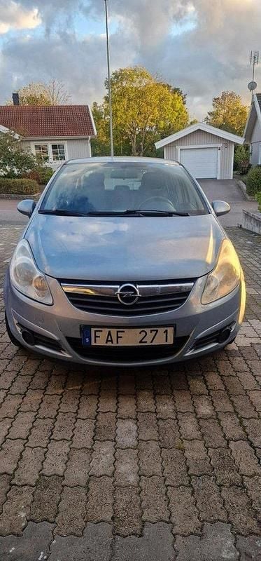 Blå Begagnad 2009 Opel Corsa Halvkombi | 23 000 kr (Bra pris) - Bild 1/4