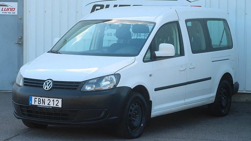Vit Begagnad 2015 VW Caddy Maxi Minibuss | 74 900 kr - Bild 1/4