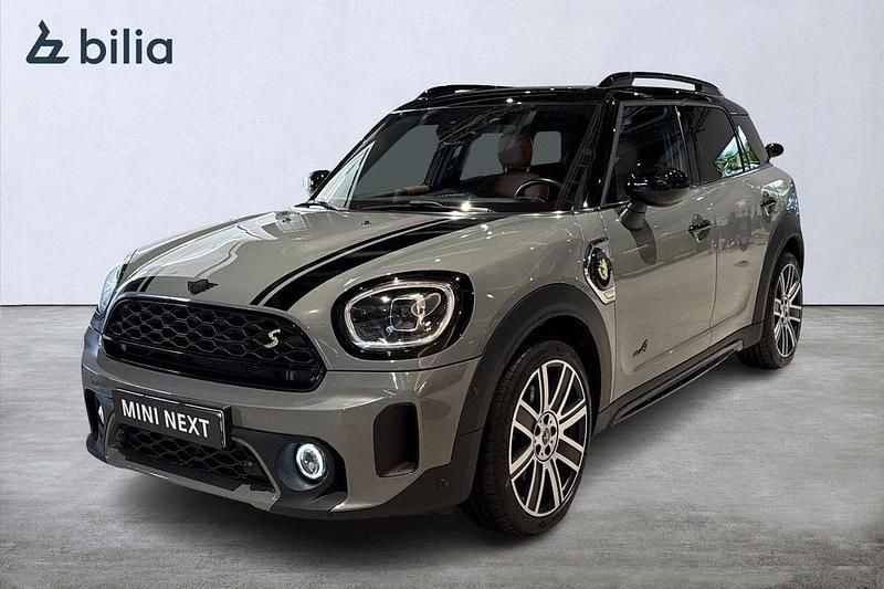 Grå Begagnad 2022 Mini Cooper Countryman SUV | 349 000 kr (Marknadspris) - Bild 1/4