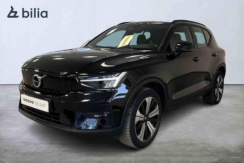 Begagnad Volvo XC40 Single Motor 175 kW (238 HK) 2023 Svart SUV