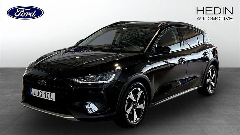 Svart Begagnad 2022 Ford Focus Active Kombi | 189 900 kr (Bra pris) - Bild 1/4