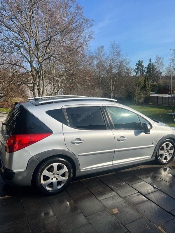 Grå Begagnad 2008 Peugeot 207 Outdoor Outdoor Kombi | 20 000 kr - Bild 1/4