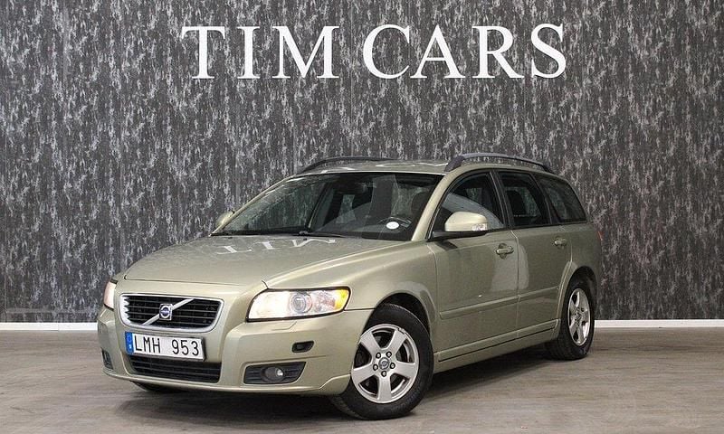 Grön Begagnad 2009 Volvo V50 Momentum Kombi | 34 999 kr (Marknadspris) - Bild 1/4
