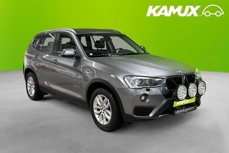 Silver/grå Begagnad 2016 BMW X3 SUV | 199 800 kr (Marknadspris) - Bild 1/4