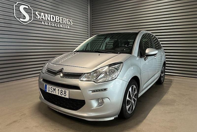Silver Begagnad 2016 Citroën C3 PureTech Halvkombi | 88 500 kr (Marknadspris) - Bild 1/4
