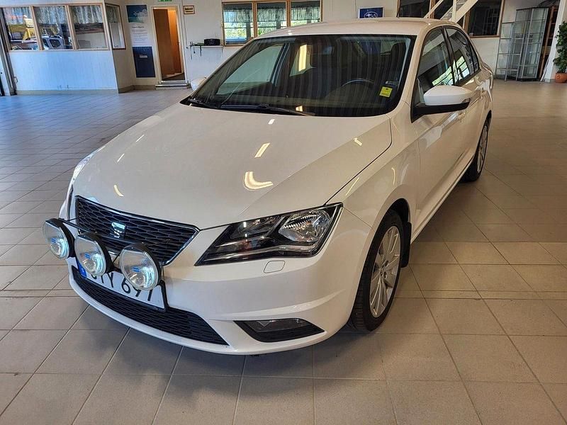 Vit Begagnad 2016 Seat Toledo Halvkombi | 89 000 kr - Bild 1/1