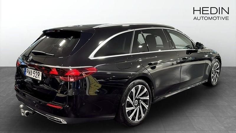 Begagnad Mercedes E300 Avantgarde 204 HK (150 kW) 2024 Svart Kombi