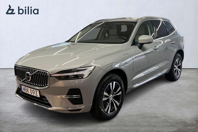 Grå Begagnad 2025 Volvo XC60 Core SUV | 515 000 kr (Superpris) - Bild 1/3