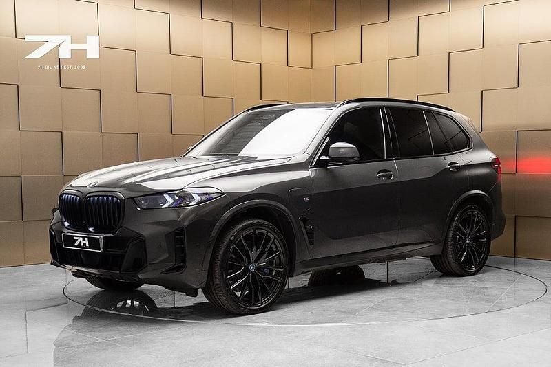 Begagnad BMW X5 M Sport 313 HK (230 kW) 2023 Grå SUV