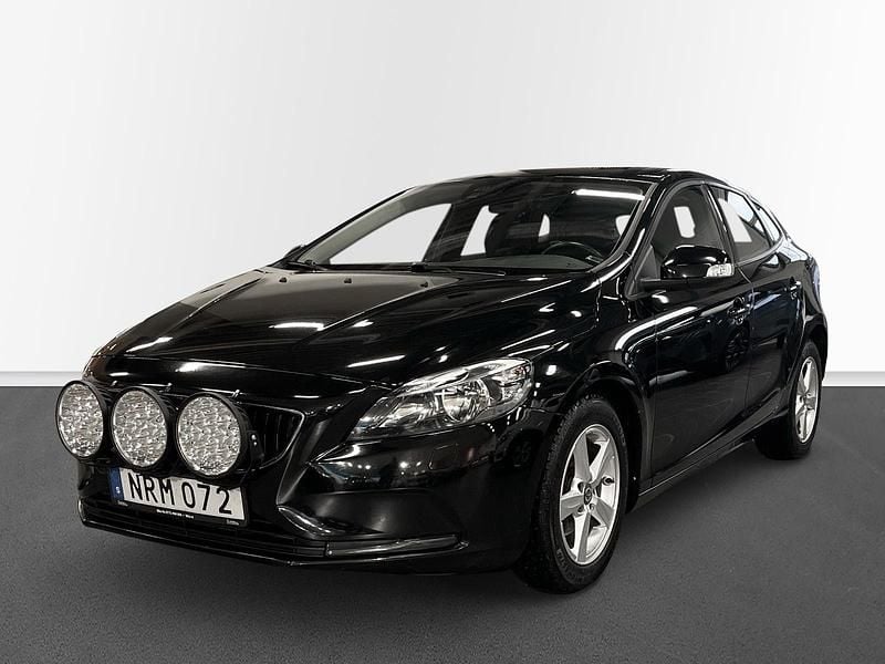 Begagnad Volvo V40 Business Edition 121 HK (88 kW) 2017 Svart Kombi