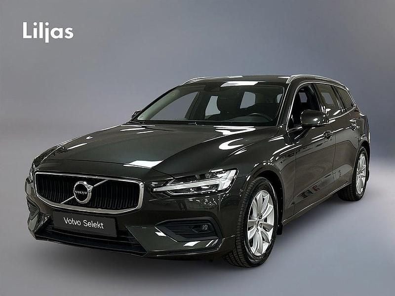 Mörkgrå Begagnad 2021 Volvo V60 Momentum Kombi | 289 000 kr (Superpris) - Bild 1/3