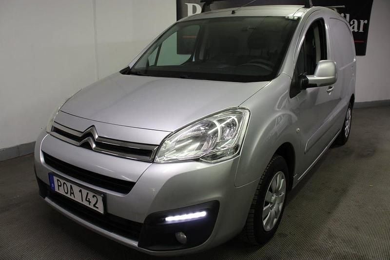Silver Begagnad 2016 Citroën Berlingo Minibuss | 69 900 kr (Marknadspris) - Bild 1/4