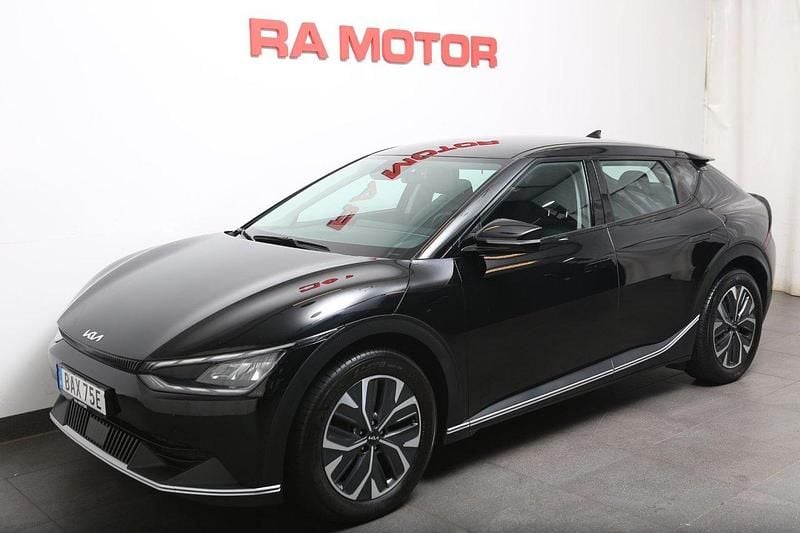 Svart Begagnad 2022 Kia EV6 4 SUV | 398 600 kr - Bild 1/3