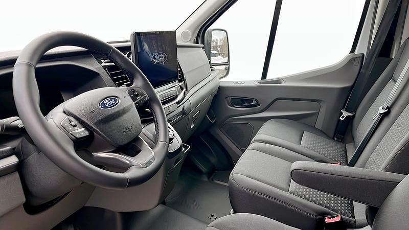 Begagnad Ford Transit Trend 165 HK (121 kW) 2025 Vit Pickup