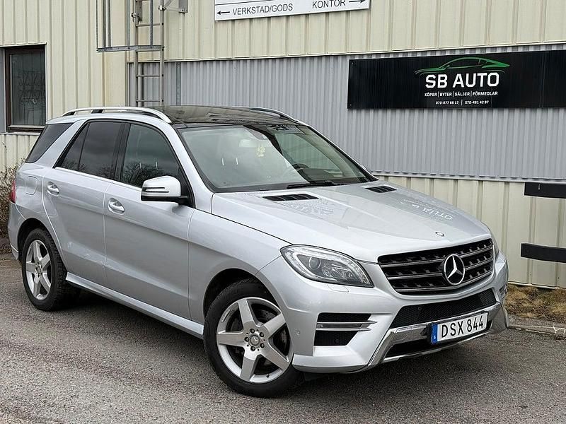 Begagnad Mercedes ML350 AMG line 258 HK (189 kW) 2015 Silver SUV
